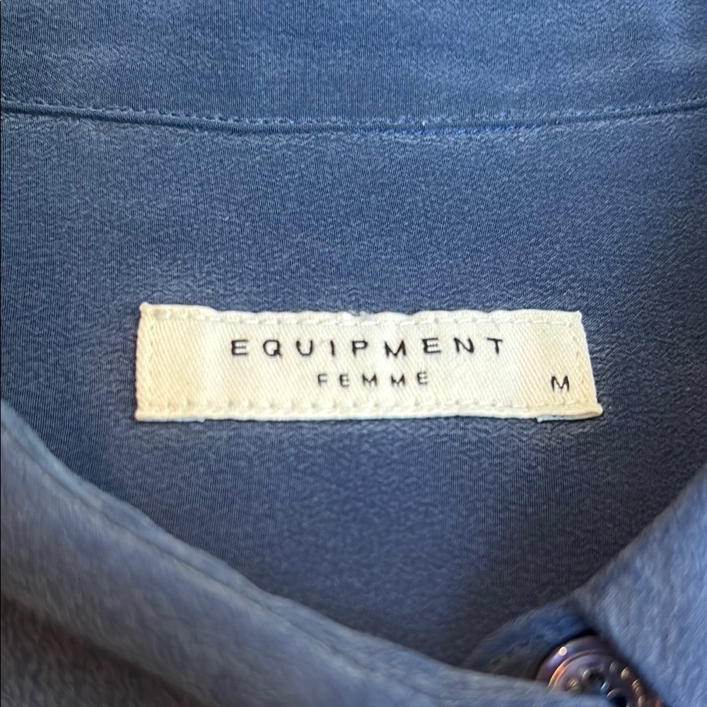 Equipment Femme Blue Button Down Shirt Size M - Picture 5 of 12